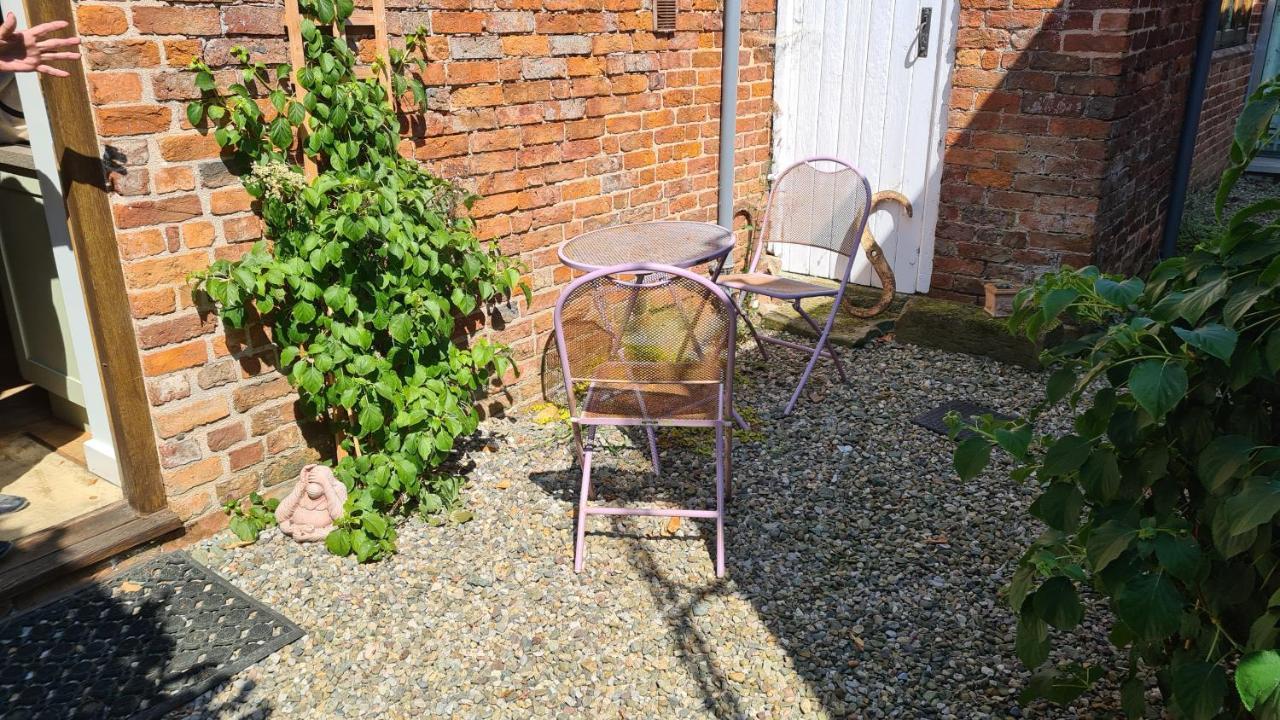 Narnia Vila Wem Exterior foto